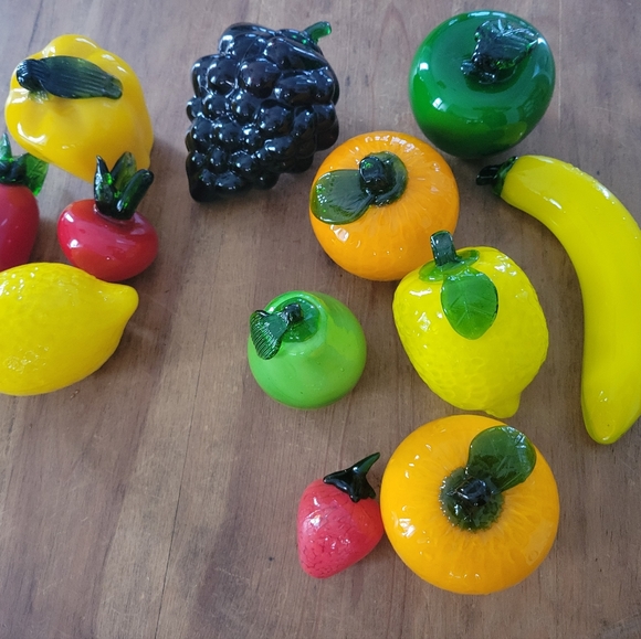 12 Glass Murano Style fruits and vegetables - Picture 2 of 8